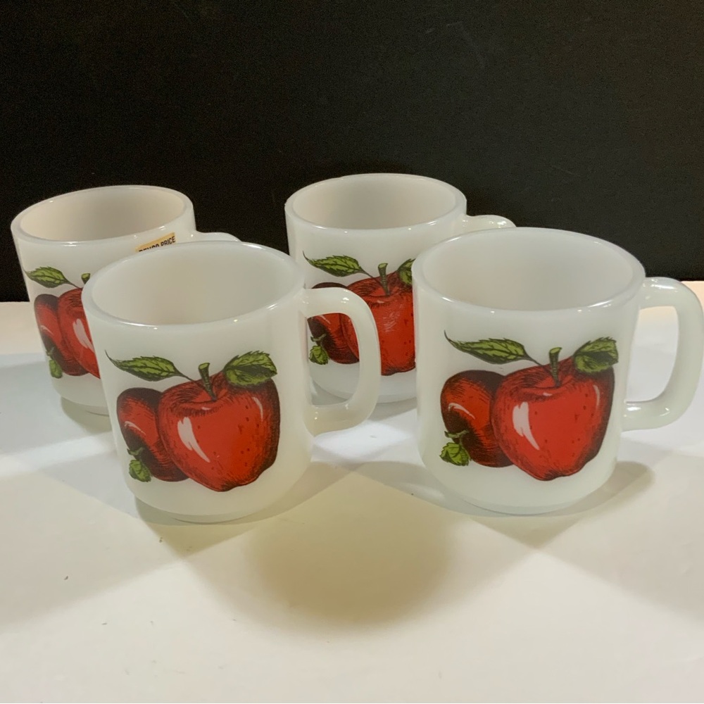 Vintage Glassbake Coffee Tea Mug Apples Milk Glass Set of 4 NOS #34